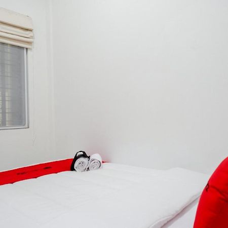 Reddoorz Hostel Near Kota Lama Σεμαράνγκ Εξωτερικό φωτογραφία
