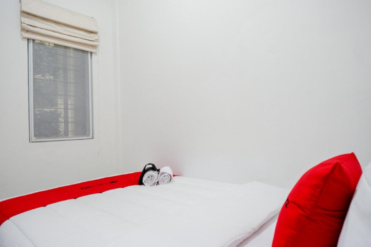 Reddoorz Hostel Near Kota Lama Σεμαράνγκ Εξωτερικό φωτογραφία
